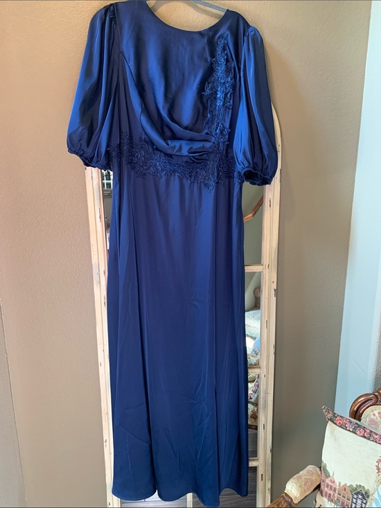 Dresses & Skirts - Elegant Royal Blue Evening Gown with Lace Appliqué - SHEIN Curve - fits like 2X